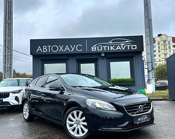 Volvo V40 II