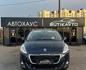 Peugeot 5008 I · Рестайлинг , 2015 г., механика, дизель - фото 2
