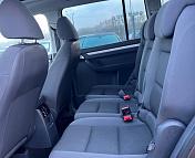 Volkswagen Touran I · 2-й рестайлинг , 2012 г., механика, дизель - фото 17