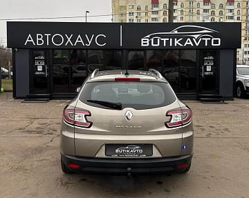 Renault Megane III - фото 5