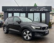Volvo XC40 I · Рестайлинг , 2022 г., механика, бензин