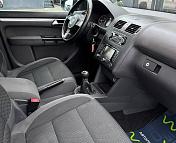 Volkswagen Touran I · 2-й рестайлинг , 2011 г., механика, дизель - фото 10
