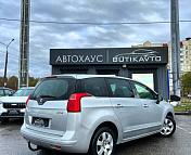 Peugeot 5008 I · Рестайлинг , 2016 г., механика, дизель  - фото 6