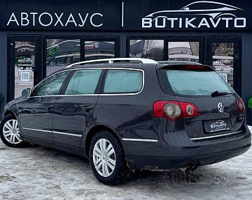 Volkswagen Passat B6 - фото 4