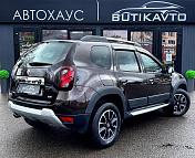 Renault Duster I · Рестайлинг , 2015 г., механика, бензин - фото 6