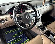 Volkswagen Passat B6 , 2010 г., механика, дизель - фото 11