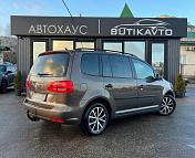 Volkswagen Touran I · 2-й рестайлинг , 2012 г., механика, дизель - фото 7