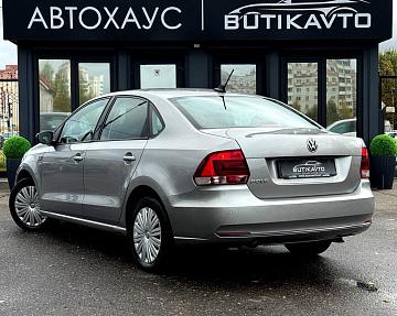 Volkswagen Polo Sedan I · Рестайлинг - фото 4