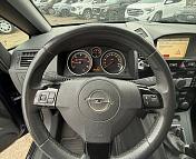 Opel Zafira B · Рестайлинг , 2011 г., механика, дизель - фото 11