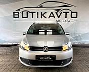 Volkswagen Touran I · 2-й рестайлинг , 2010 г., механика, дизель - фото 2