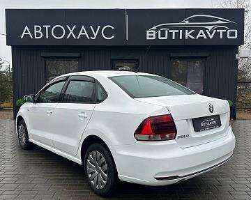 Volkswagen Polo Sedan I · Рестайлинг - фото 4