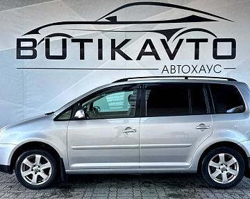 Volkswagen Touran I - фото 4