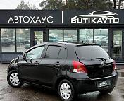 Toyota Yaris II (XP9) · Рестайлинг , 2009 г., механика, бензин - фото 4