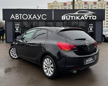 Opel Astra J - фото 4