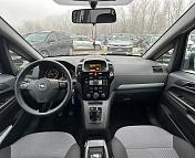 Opel Zafira B · Рестайлинг , 2011 г., механика, дизель - фото 9