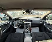 Volvo V60 I , 2011 г., механика, дизель - фото 9