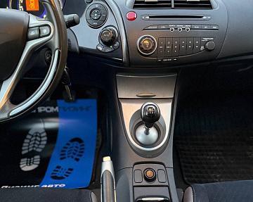 Honda Civic VIII - фото 2