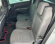 Peugeot 5008 I · Рестайлинг , 2016 г., механика, дизель  - фото 11