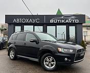 Mitsubishi Outlander XL · Рестайлинг , 2010 г., вариатор, бензин
