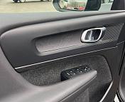 Volvo XC40 I · Рестайлинг , 2022 г., механика, бензин - фото 9