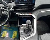 Peugeot 5008 II · Рестайлинг , 2020 г., механика, бензин - фото 10