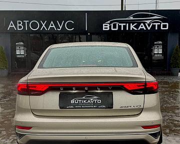 Geely Emgrand II - фото 5