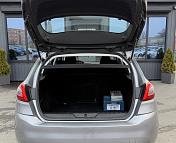 Peugeot 308 T9 · Рестайлинг , 2018 г., механика, дизель - фото 14