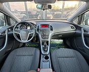 Opel Astra J · Рестайлинг , 2013 г., механика, бензин - фото 7
