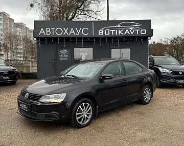 Volkswagen Jetta VI - фото 3