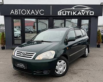 Toyota Avensis Verso I - фото 4