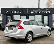 Volvo V60 I · Рестайлинг , 2013 г., механика, дизель - фото 7