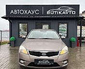 Kia Cee'd I · Рестайлинг , 2012 г., механика, бензин - фото 2