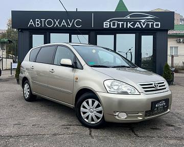 Toyota Avensis Verso I
