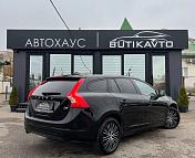 Volvo V60 I · Рестайлинг , 2015 г., механика, дизель - фото 7