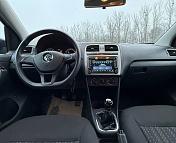 Volkswagen Polo Sedan I · Рестайлинг , 2017 г., механика, бензин - фото 9