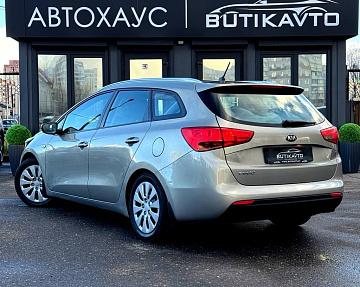 Kia Cee'd II - фото 4