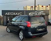 Peugeot 5008 I · Рестайлинг , 2015 г., механика, дизель - фото 6