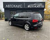Volkswagen Touran I · 2-й рестайлинг , 2011 г., механика, бензин - фото 4
