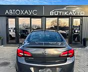 Opel Astra J · Рестайлинг , 2013 г., механика, бензин - фото 5