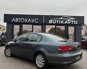 Volkswagen Passat B7 - фото 4