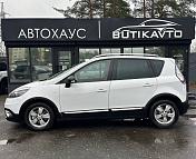 Renault Scenic III · 2-й рестайлинг , 2013 г., механика, дизель  - фото 16