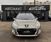 Peugeot 308 T7 · Рестайлинг , 2012 г., механика, дизель - фото 2