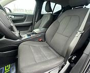 Volvo XC40 I · Рестайлинг , 2022 г., механика, бензин - фото 10