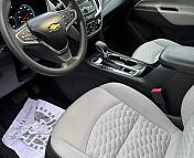 Chevrolet Equinox III · Рестайлинг , 2022 г., автомат, бензин - фото 10