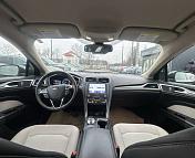 Ford Fusion USA II · 2-й рестайлинг , 2019 г., автомат, бензин - фото 9