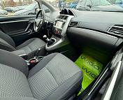 Toyota Verso I · Рестайлинг , 2014 г., механика, дизель - фото 18