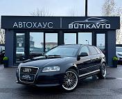 Audi A3 8P 8PA · 2-й рестайлинг , 2010 г., механика, дизель - фото 3