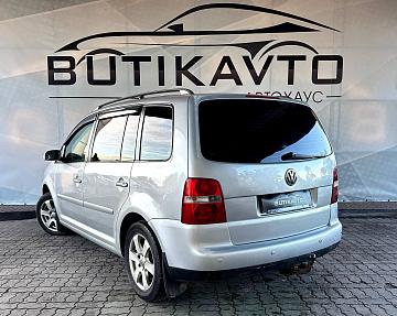 Volkswagen Touran I - фото 5