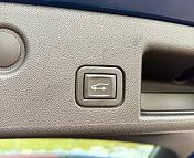 Chevrolet Equinox III · Рестайлинг , 2022 г., автомат, бензин - фото 9