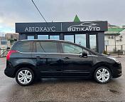 Peugeot 5008 I · Рестайлинг , 2015 г., механика, дизель - фото 8